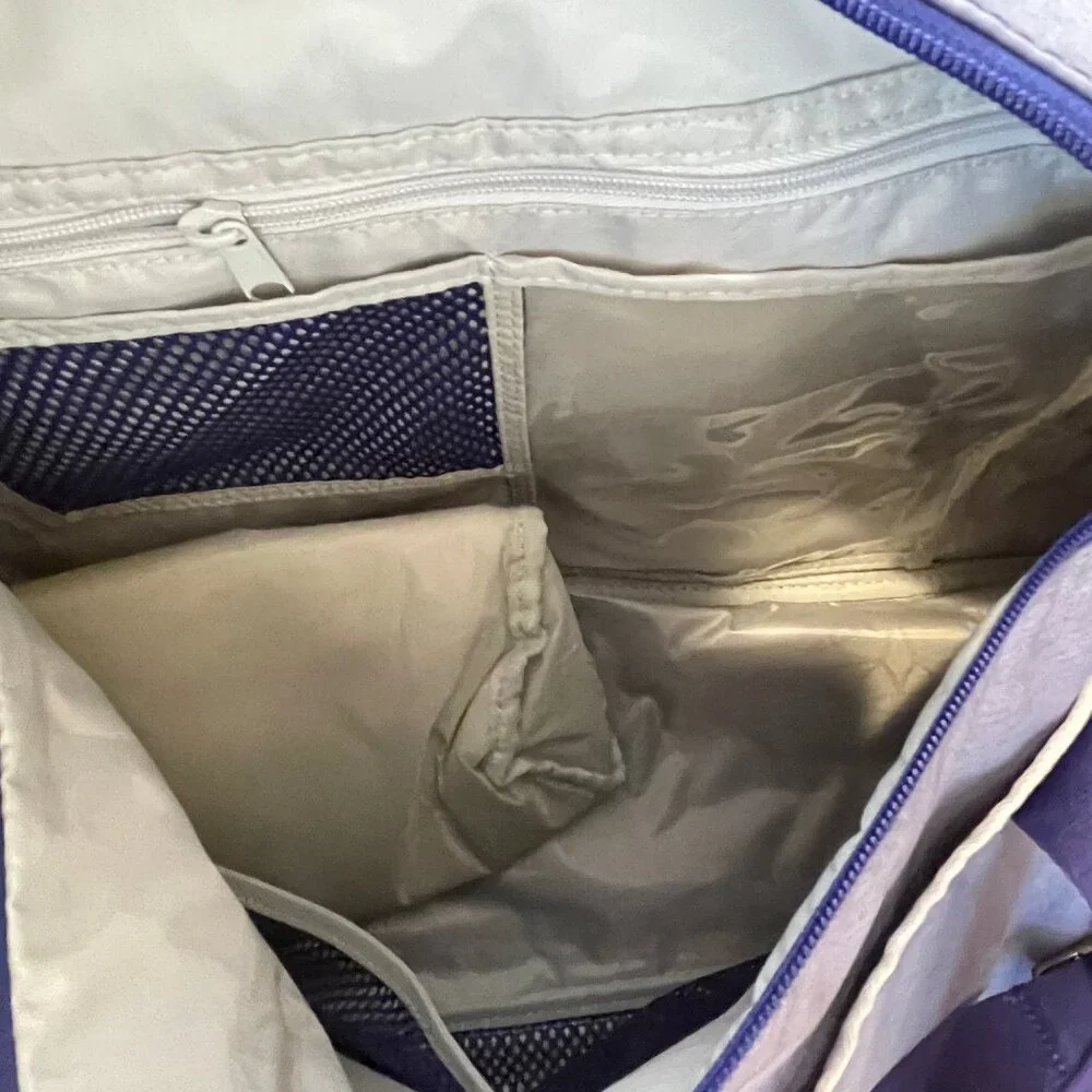 Oakley Sports Duffle Bag - Picture 5 of 6